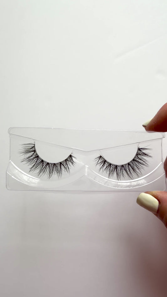 Video of Doll Eye Flared Anime Wispy Invisible Band False Eyelashes 25mm Strip Lashes Flirt Alert by Labo Glam