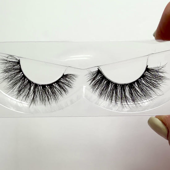 Video of Dense Fluffy Dramatic Russian Volumizing False Eyelashes 25mm Strip Lashes Velvet Doll by Labo Glam