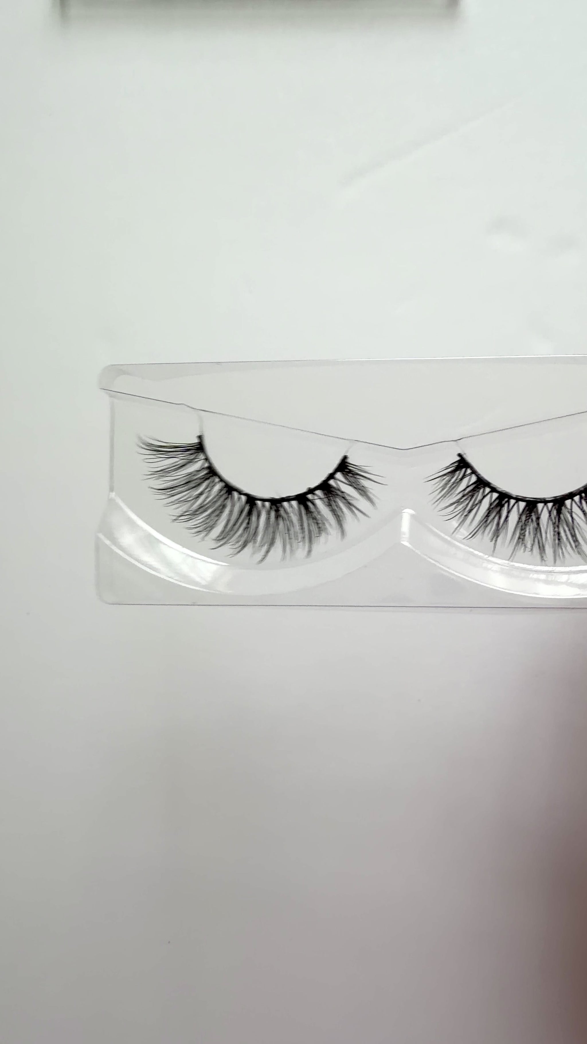 Video of Wispy Full Volume False Eyelashes 25mm Strip Lashes Bad Intention by Labo Glam